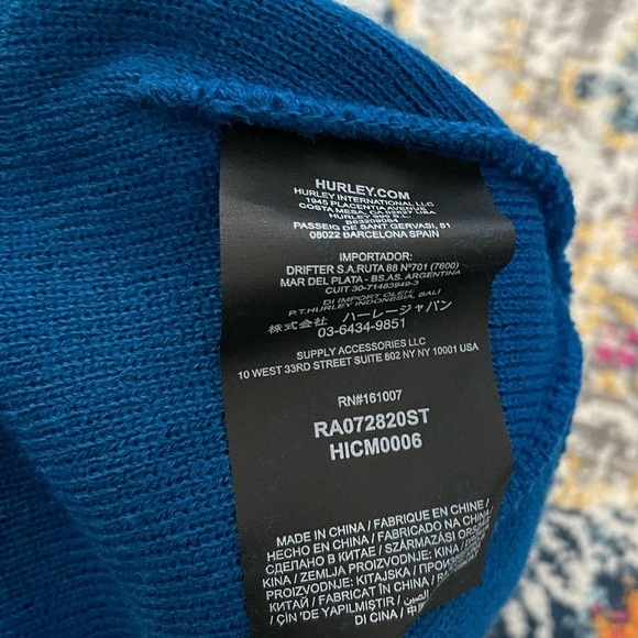 New Hurley Icon Staples Beanie in blue - Picture 4 of 4